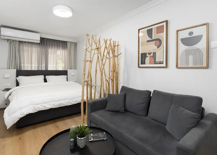Apartment By Nest *